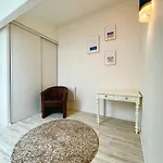 La Nauzane, Proche - *